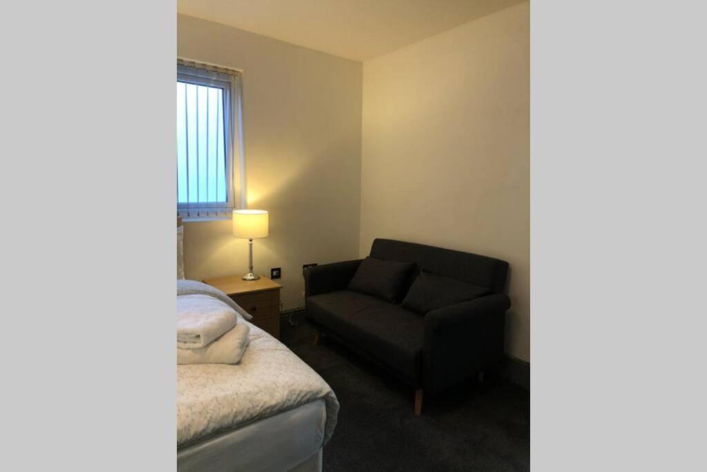 Cozy Self Contained Apartment Birmingham Exterior photo